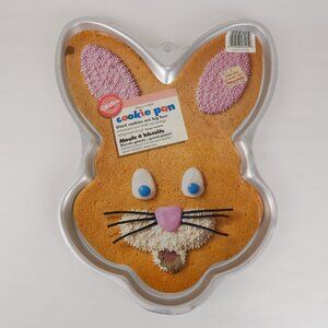 Vintage Wilton Bunny Rabbit Cookie Pan Mold 2105-6205 Parties Easter Spring NEW